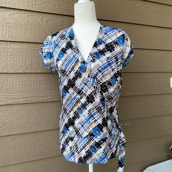 BCBG MAX AZRIA LARKSPUR BLUE COMBO WITH ASYMMETRICA Top - Picture 1 of 11